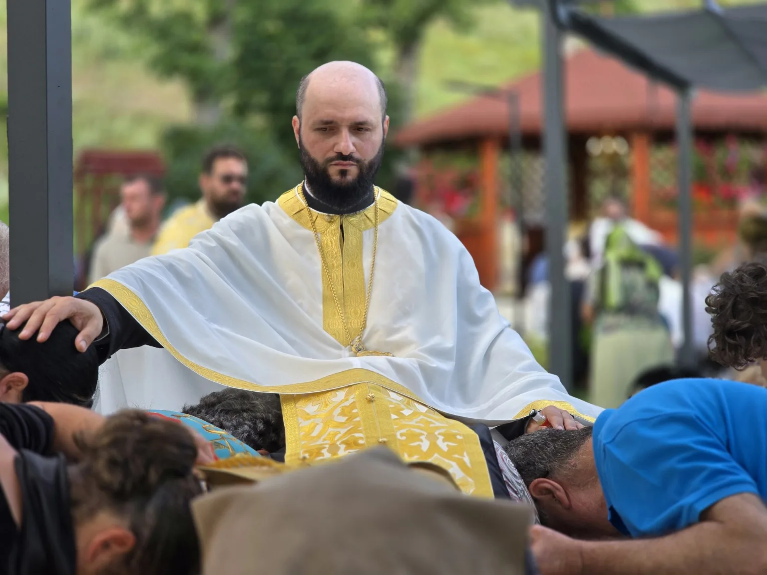 Taina Sfântului Maslu – întâlnirea omului suferind cu Hristos, Doctorul sufletelor și al trupurilor